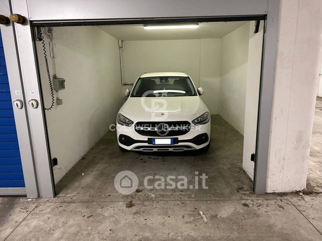 Garage/posto auto in residenziale in Via Vallombrosa 25 -19