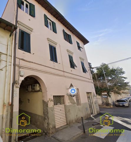 Garage/posto auto in residenziale in Via delle Sorgenti