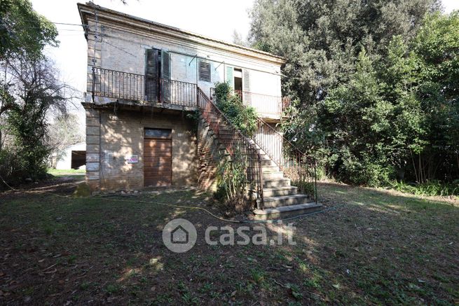Terreno edificabile in residenziale in Contrada Santa Lucia