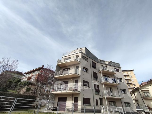 Appartamento in residenziale in Via Francesco Paolo Tosti 9