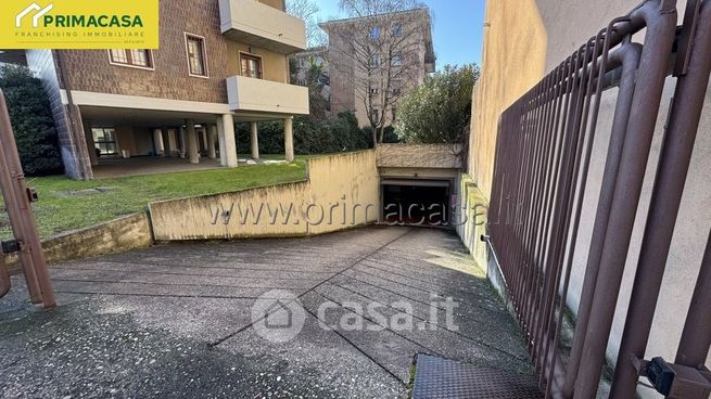 Box/posto auto in residenziale in Via Monte Ortigara