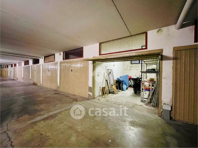 Garage/posto auto in residenziale in Via Romano Guardini