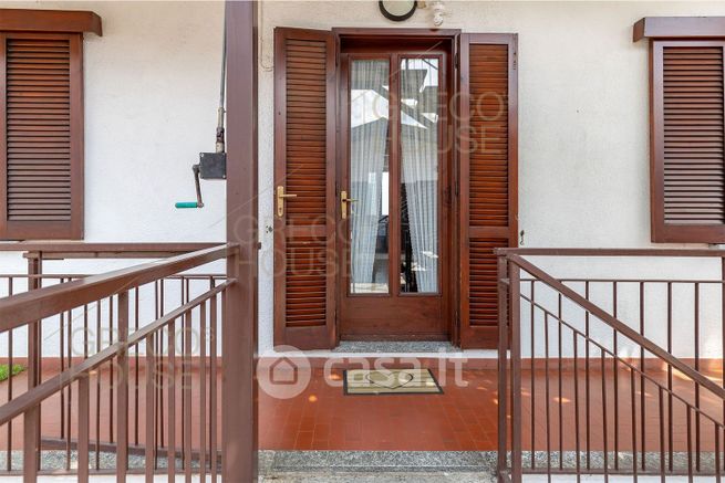 Casa indipendente in residenziale in Via Chiesa