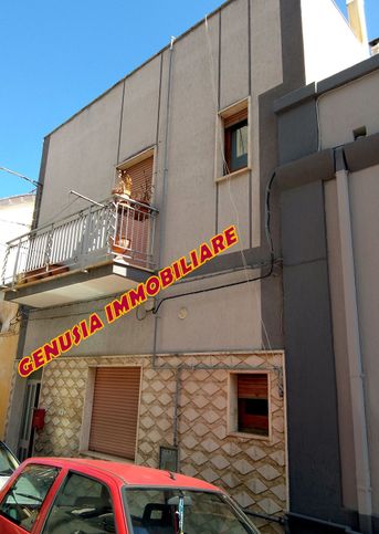 Casa indipendente in residenziale in Via Virgilio Marone 6