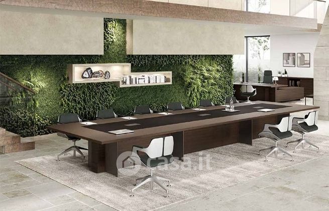 Ufficio in commerciale in 