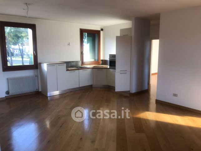 Appartamento in residenziale in Via Francesco Crispi 77