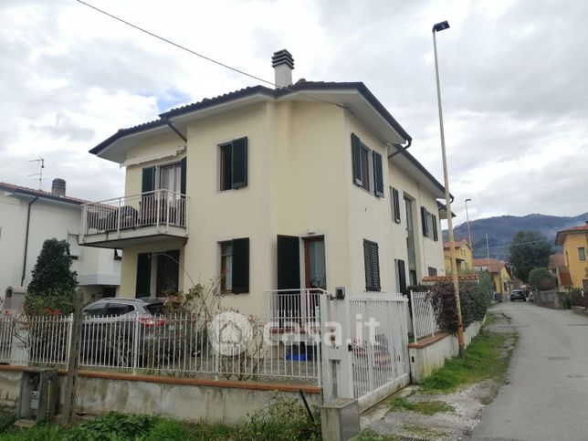 Appartamento in residenziale in Via del Casone