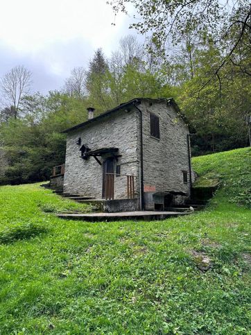 Baita/bungalow/chalet/trullo in residenziale in Via Mulino