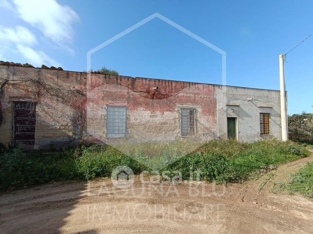 Casa indipendente in residenziale in Strada Senza Nome