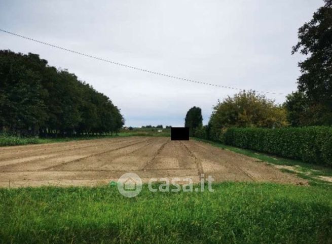 Terreno agricolo in commerciale in Via Crosara
