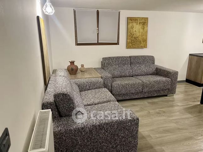 Appartamento in residenziale in Via Privata Leto Pomponio 3