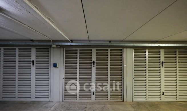 Box/posto auto in residenziale in Viale Monza