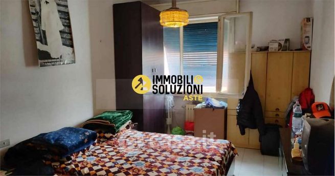 Appartamento in residenziale in Via Derna 17