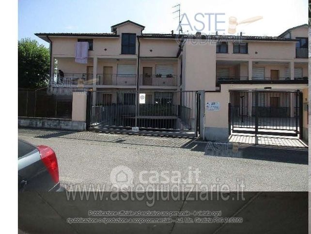 Box/posto auto in residenziale in Via Alcide De Gasperi 7