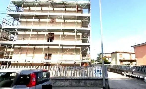 Appartamento in residenziale in Via Durlindana 21