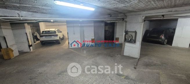 Box/posto auto in residenziale in Corso Italia
