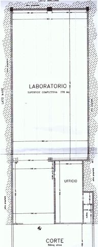 Capannone in commerciale in 