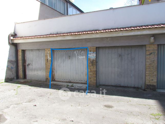 Box/posto auto in residenziale in Via Pescara