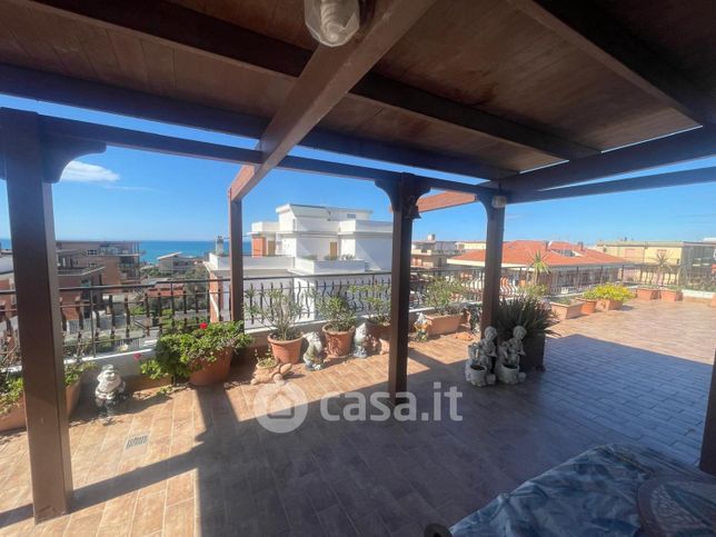Appartamento in residenziale in Via Pola