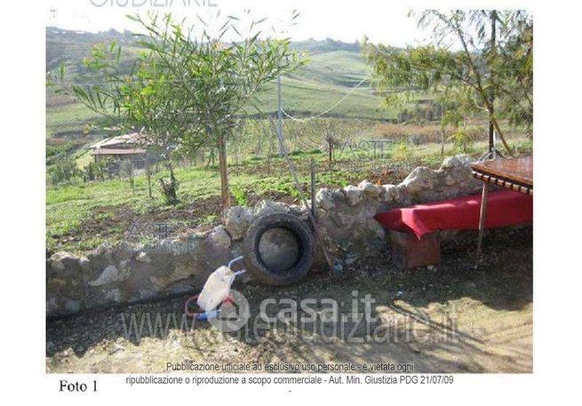 Terreno agricolo in commerciale in 