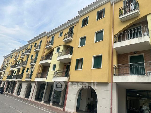 Appartamento in residenziale in Via Tintoretto