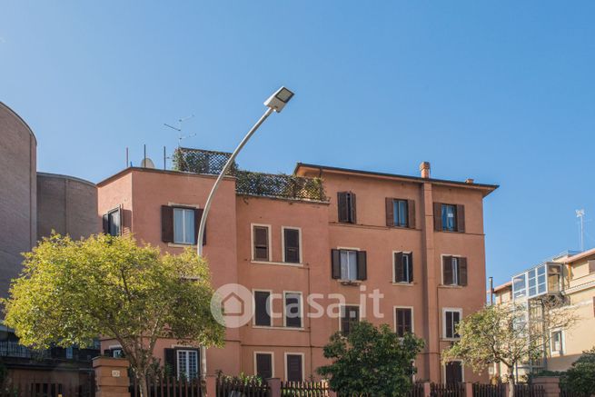 Appartamento in residenziale in Via Fabiola 10