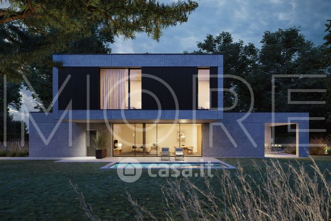 Villa in residenziale in Via Giuseppe Verdi