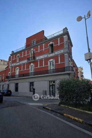Ufficio in commerciale in Piazza Umberto I