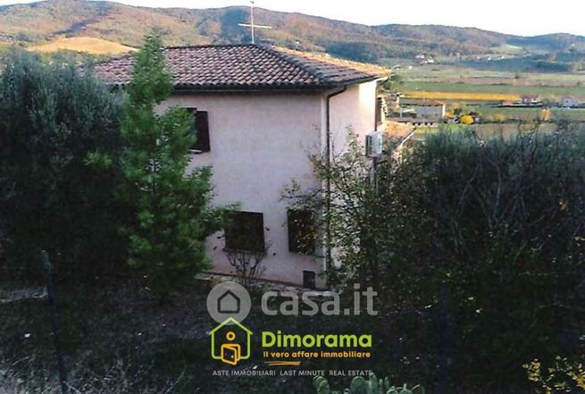 Villa in residenziale in Via della Valle 14