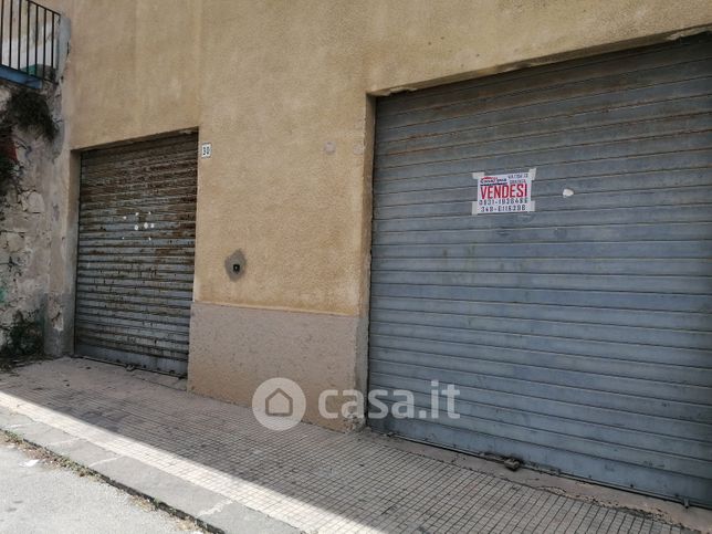 Garage/posto auto in residenziale in Via Premuda 28