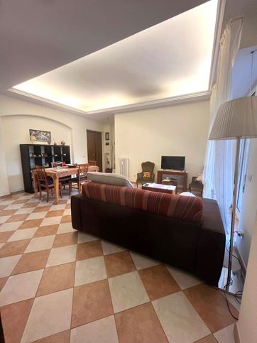Appartamento in residenziale in Viale Regina Margherita