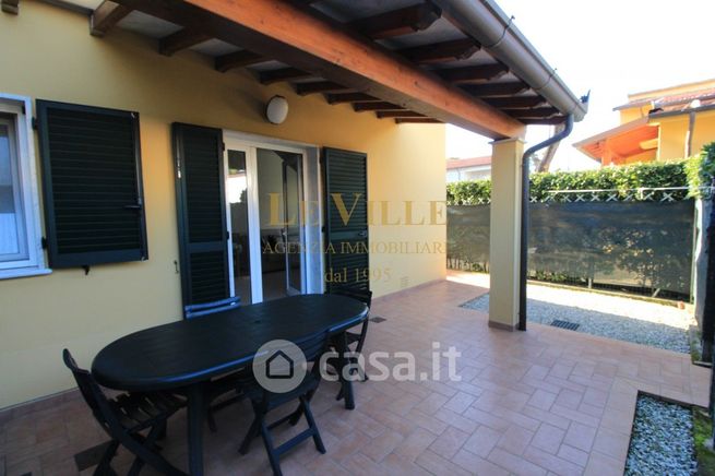 Villa in residenziale in 