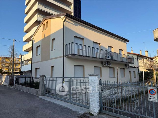 Appartamento in residenziale in Piazza Trento