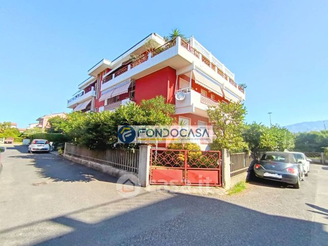 Appartamento in residenziale in Via delle Pinete 81