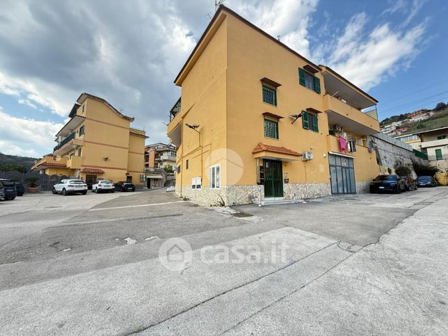 Appartamento in residenziale in III Traversa Pisciarelli 29