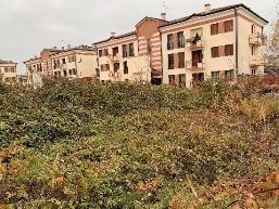 Terreno edificabile in residenziale in Viale Verona