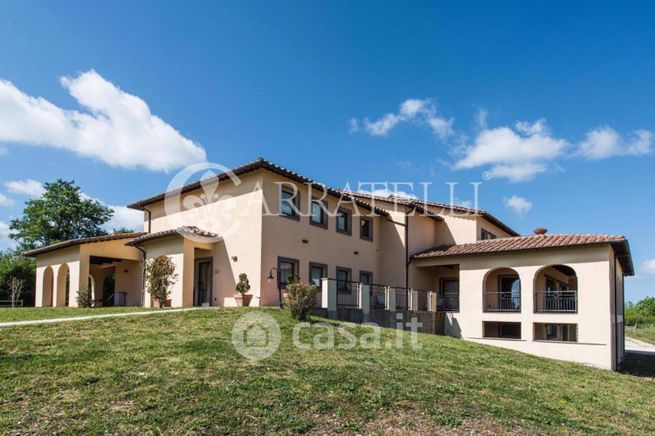 Rustico/casale in residenziale in Strada Senza Nome