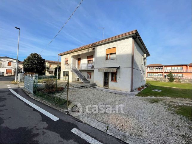 Casa indipendente in residenziale in Via Vecchia Mercatelli 23