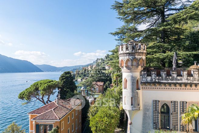 Casa indipendente in residenziale in Via Regina 3