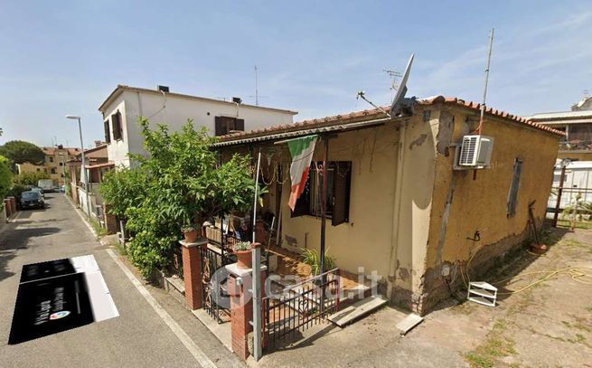 Villa in residenziale in Via Liguria 9