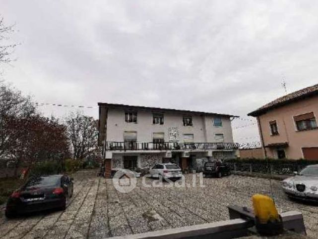 Villa in residenziale in Via Col San Martino