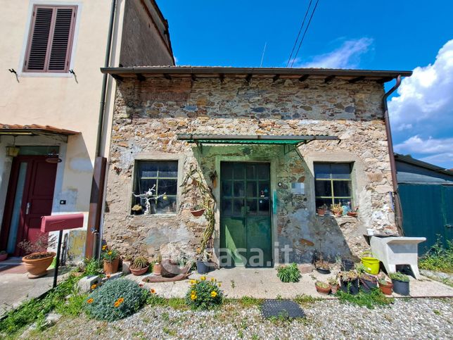 Rustico/casale in residenziale in Via del Blocco