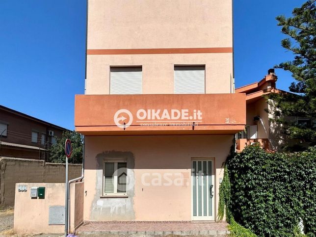 Ufficio in commerciale in 