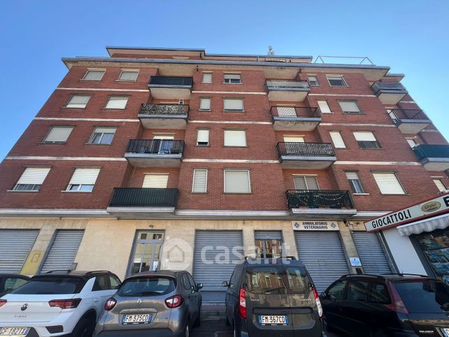 Appartamento in residenziale in Via Thaon de Revel 27
