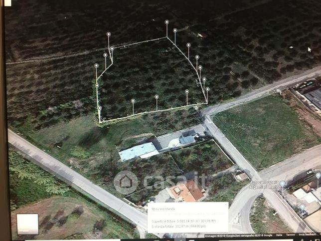 Capannone in commerciale in 