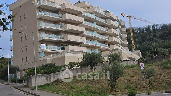 Appartamento in residenziale in Via Fratelli Magnone