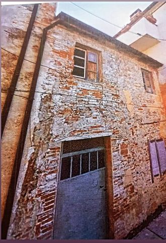 Rustico/casale in residenziale in Viale Giuseppe Mazzini