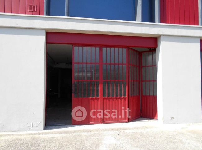 Garage/posto auto in residenziale in Via della Croce Rossa