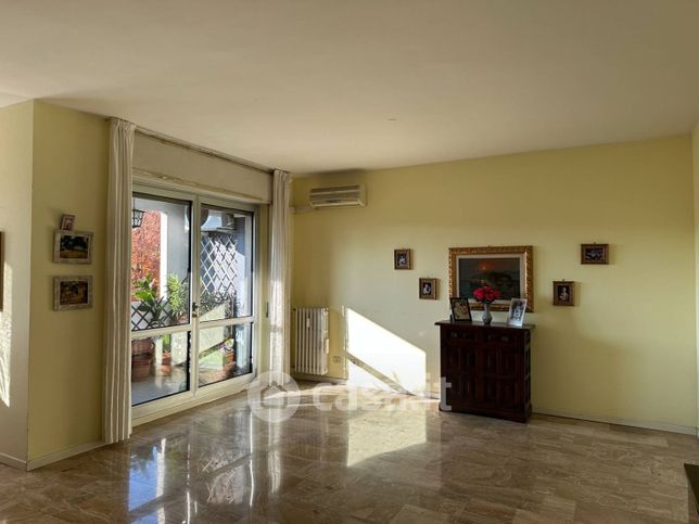 Appartamento in residenziale in Via Carlo Farini