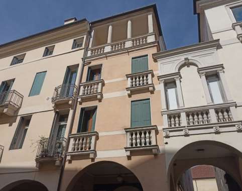 Appartamento in residenziale in Stradella san Giacomo